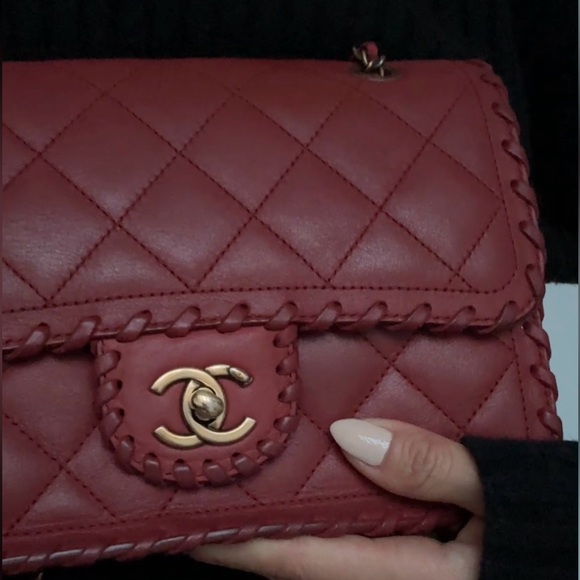 CHANEL ❤️ Excellent Condition Red Calfskin Leather Happy Stitch Shoulder Bag - Picture 3 of 7